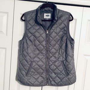 Grey Puffer Vest size L - Old Navy